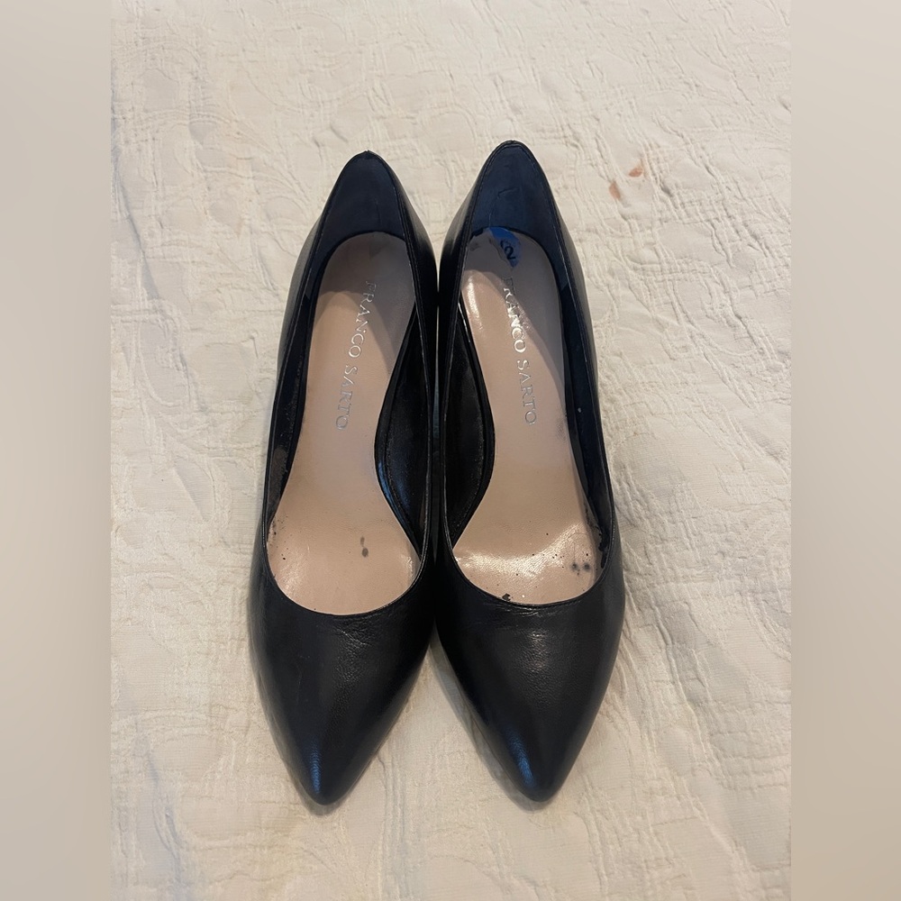 Franco Sarto Black Heels Classic Pointed Toe